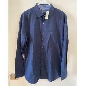 American Eagle long sleeve button down dress shirt